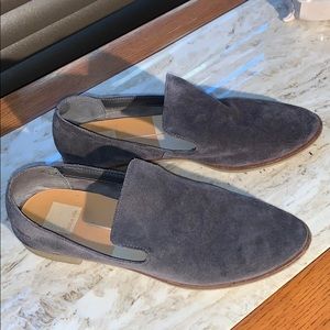Dolce Vita Soft Comfy Gray Suede Size 8.5/9 EUC